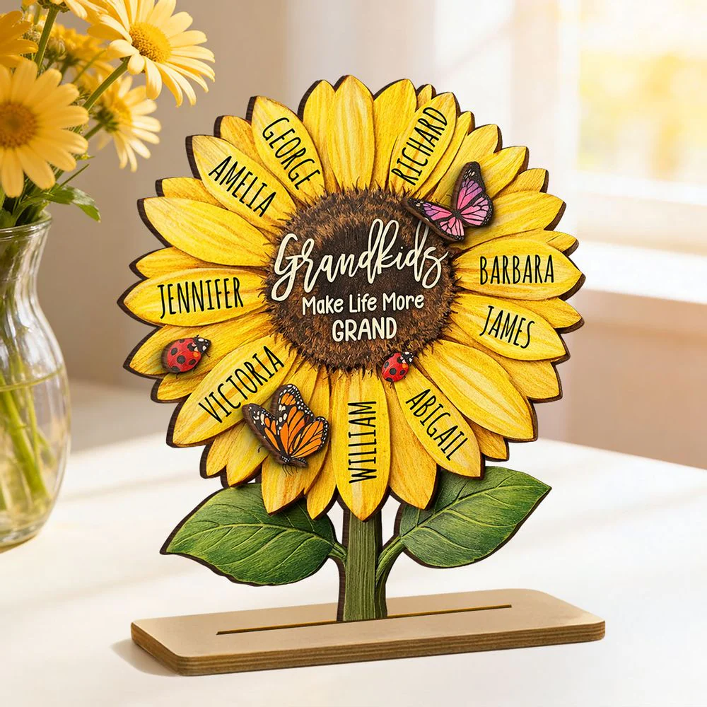 Grandkids Make Life More Grand - Personalized Wooden Plaque - Gift For Mom, Grandma HN02
