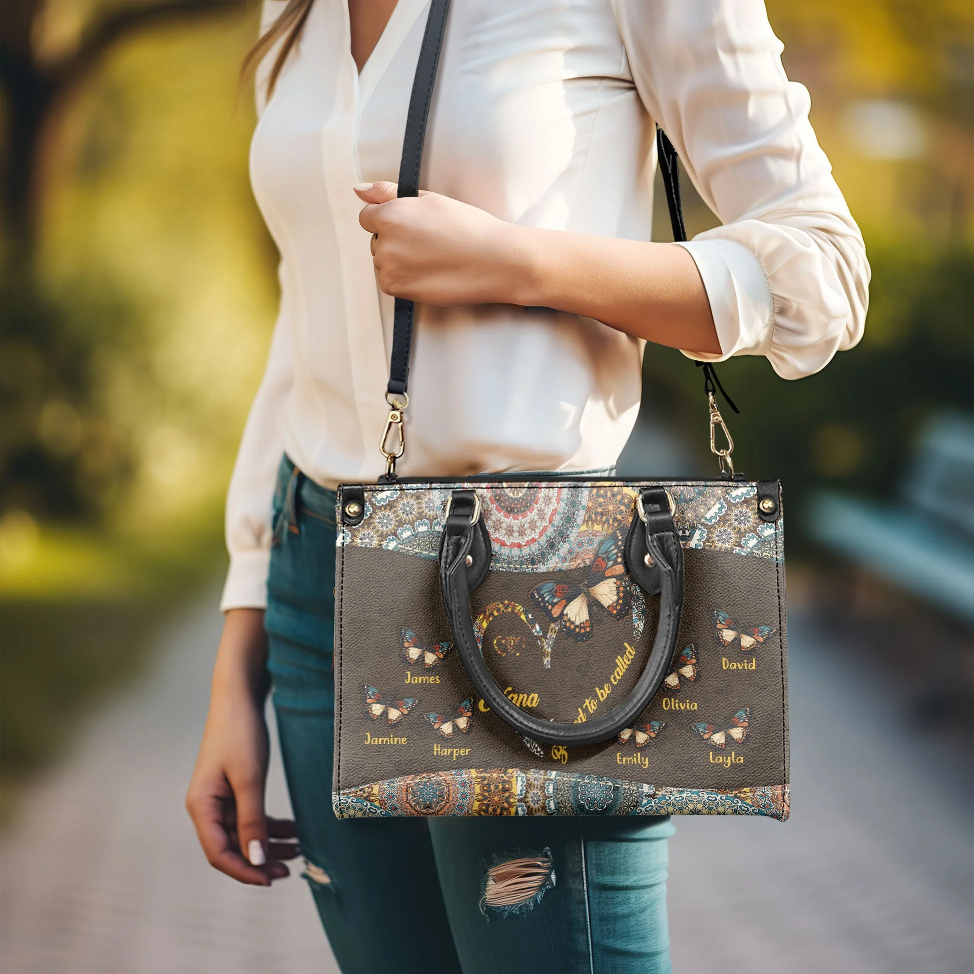 Mom Grandma Blessed To Be Called - Personalized Leather Bag - Gift For Mom, Grandma - Image 2