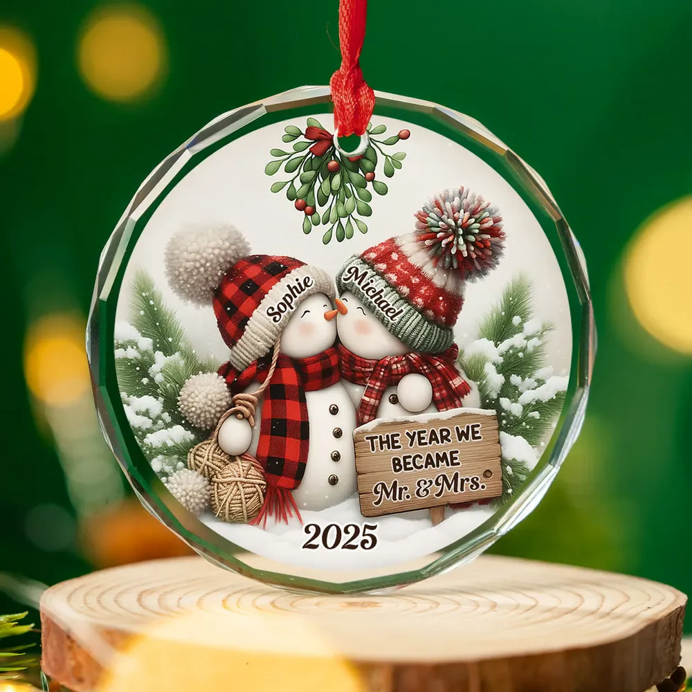 The Year We Became Mr & Mrs - Personalized Glass Ornament - Gift For Couple, Christmas, Wedding, Anniversary HH01 - Image 3